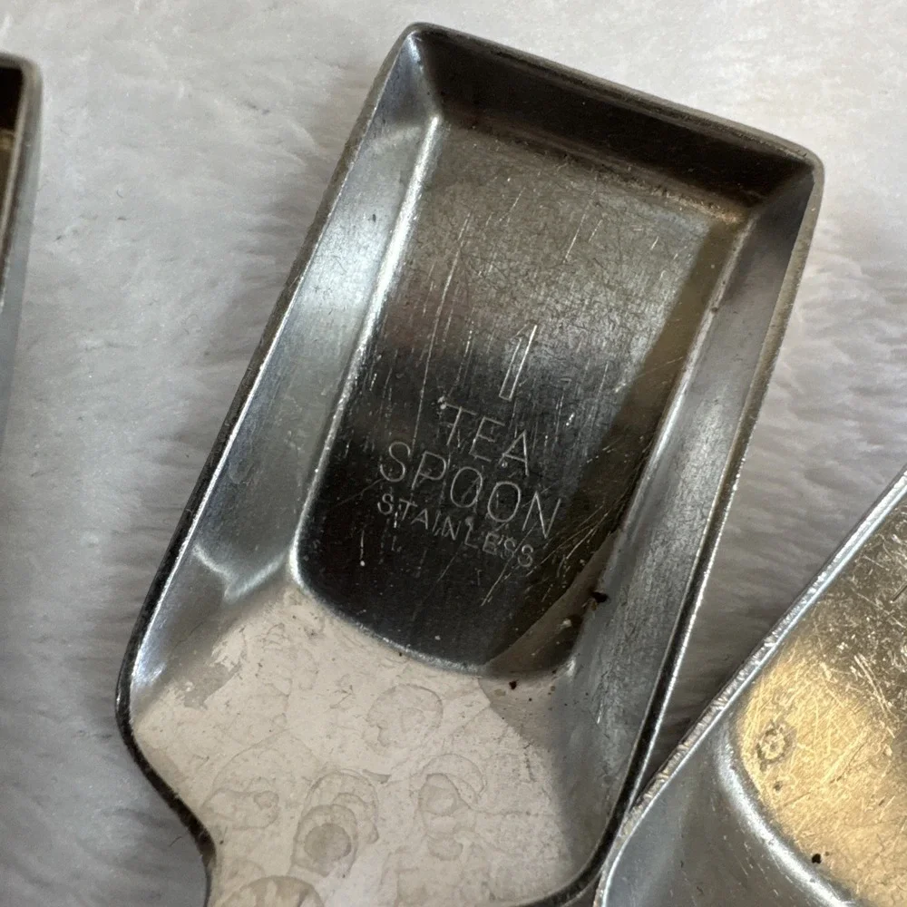 Ekco Flint Vintage‎ Stainless Steel Measuring Spoons Set of 4 USA Shovel Style